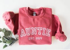 Auntie Sweatshirt Personalized Aunt Auntie Tia Uncle Sweatshirt Gift for Aunt Custom Sweatshirt