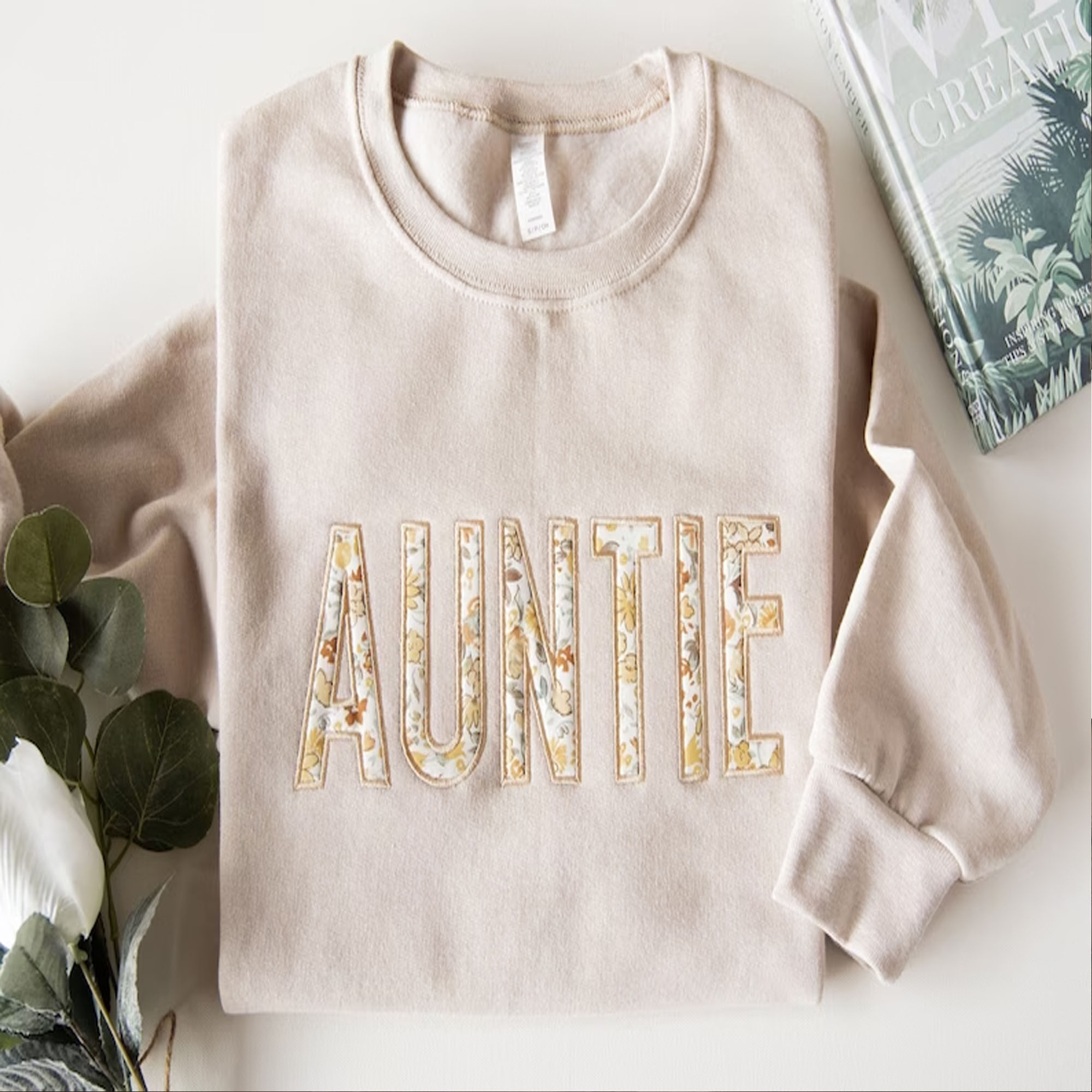 Floral Auntie Sweatshirt Gift for Aunt